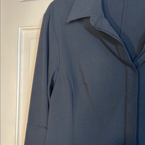 EUC Express Stretch Beautifully Detailed Black Women's Shacket Size 13/14 - Picture 7 of 10